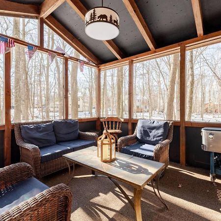 Cozy Cabin At Poconos With Hot Tub And Fire Pit East Stroudsburg Buitenkant foto