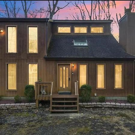 Cozy Cabin At Poconos With Hot Tub And Fire Pit East Stroudsburg Buitenkant foto