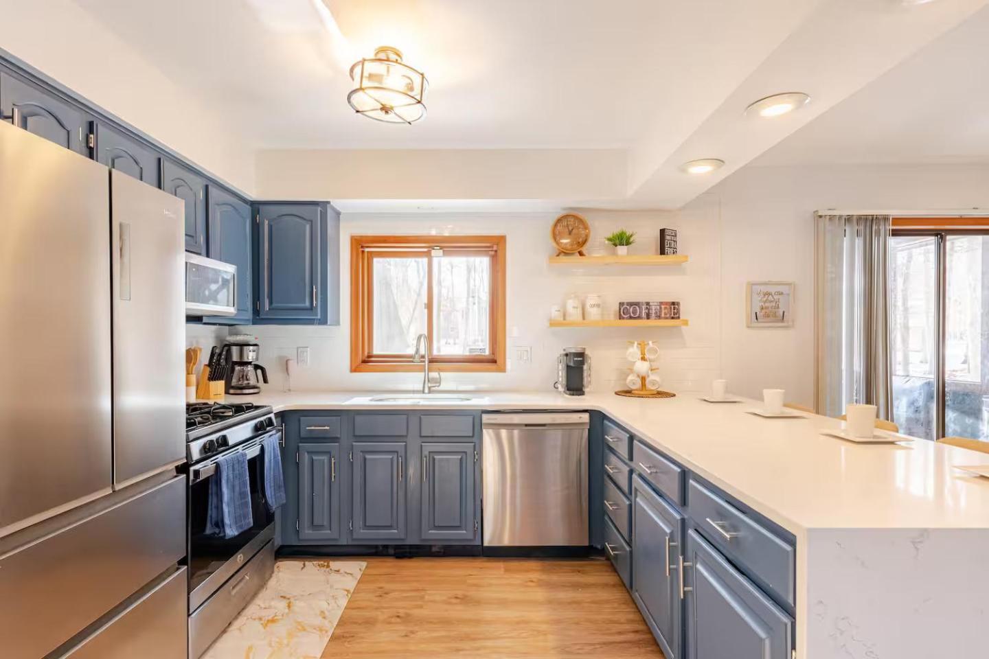 Cozy Cabin At Poconos With Hot Tub And Fire Pit East Stroudsburg Buitenkant foto